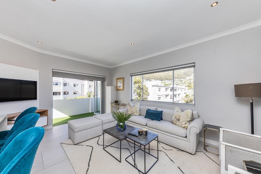 To Let 1 Bedroom Property for Rent in Sea Point Western Cape